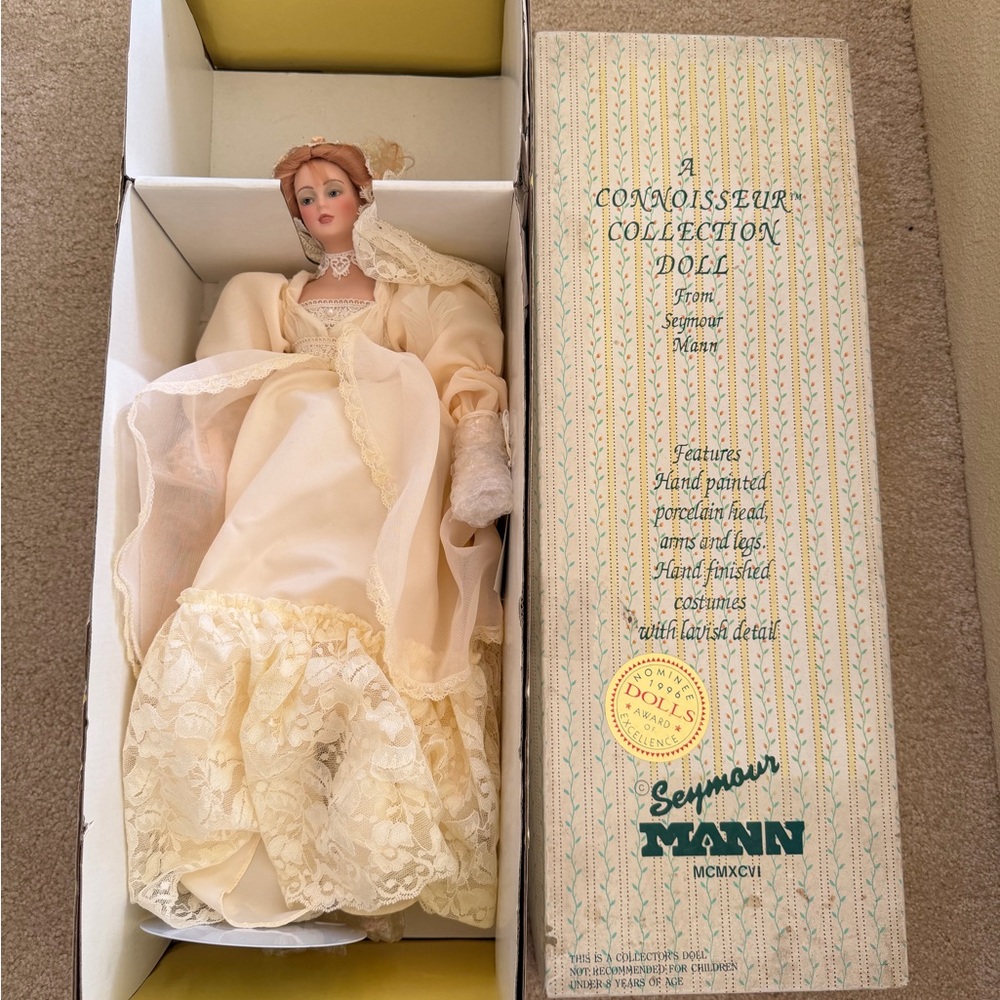 Vintage Rare Seymour Mann Connoisseur Collection Porcelain Doll